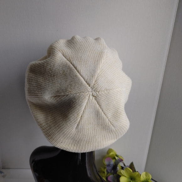 Vintage Ivory Knit Beret Hat - Picture 4 of 8